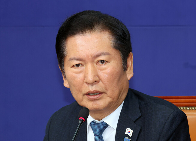 정청래 더불어민주당 대표가 17일 국회에서 열린 최고위원회의에서 발언하고 있다. 김경호 선임기자 jijae@hani.co.kr