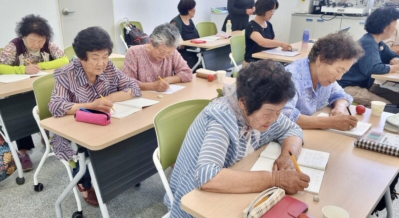 늦었지만 할매들 만만세! [서울 말고]