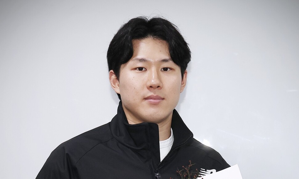 <b>KT</b>, <b>최원준</b>과 4년 48억원 <b>계약</b>…외부 <b>FA</b> 3명에 108억원 지출