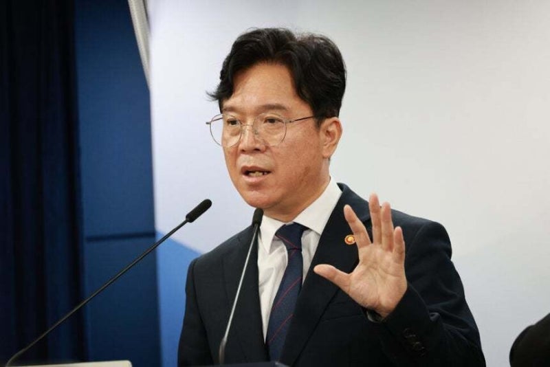 당정 “<b>임금체불 처벌</b>, 징역 3년서 5년으로”…연내 법정형 상향 추진