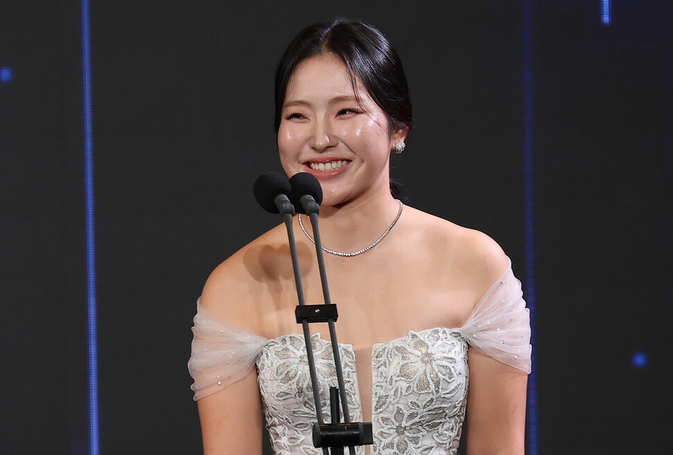 스무살 <b>유현조</b>, KLPGA 대상 수상…신인왕 서교림·상금왕 홍정민