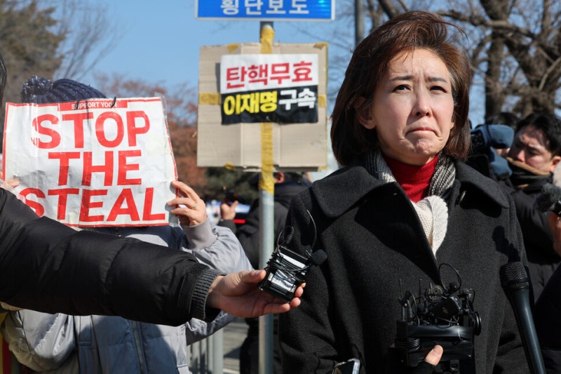 쇄신 기회 다 차버린 국힘…‘내란 정당’ 그림자만 짙어져