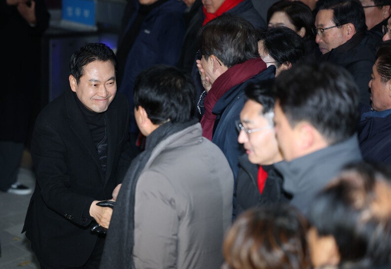 장동혁 “의회 폭거에 맞선 계엄”…당 내서도 ‘또 다른 계몽령’ 비판