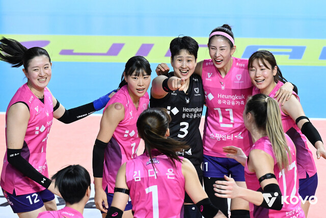 여자배구, 도로공사 ‘독주’…현대·흥국·페퍼·GS ‘2위 싸움’