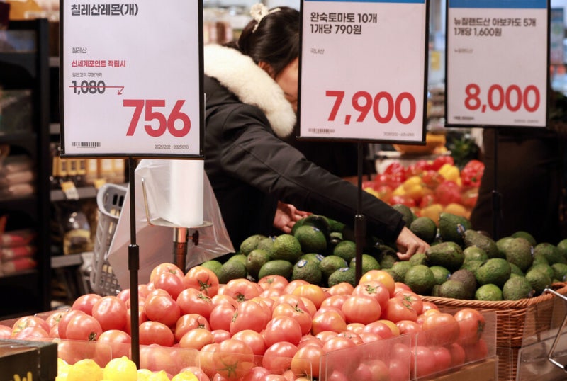 귤 105%,식용유 61%, 달걀 44%…식품물가 5년새 27%↑