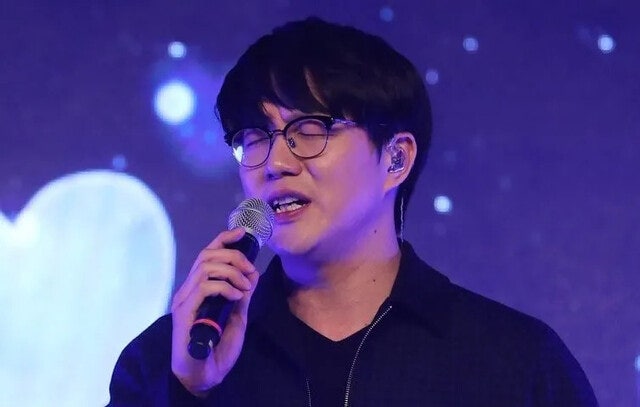 <b>성시경</b> 전 <b>매니저</b> ‘<b>횡령</b> 의혹’ 수사 종결…소속사 “처벌 안 원해”