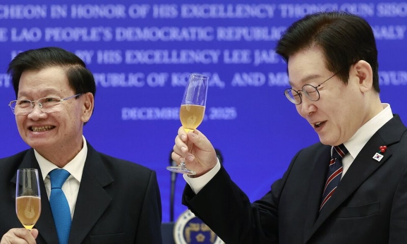 이 대통령, <b>라오스</b> 주석과 <b>정상회담</b>…범죄인 인도 조약 체결