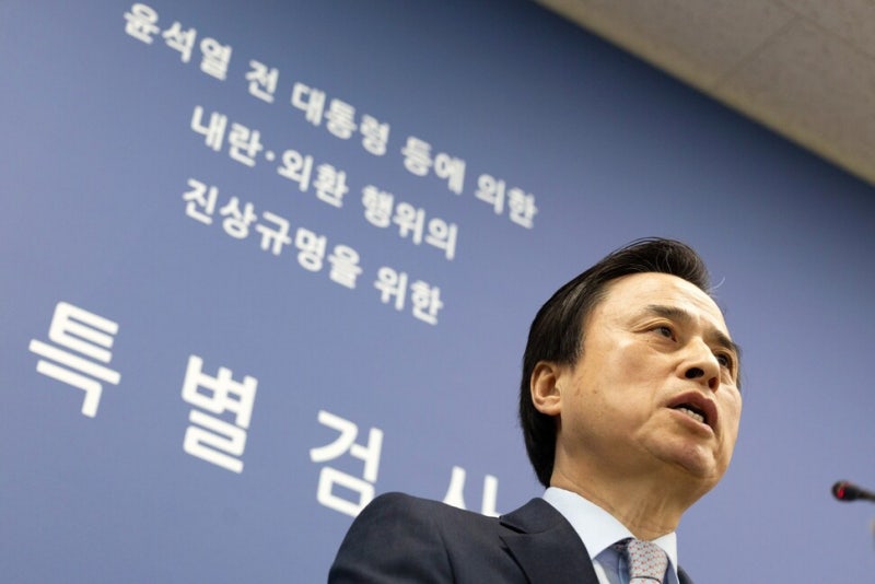 “계엄 연루 없어” 조희대 무혐의…‘윤 구속 취소’ 지귀연도 불기소