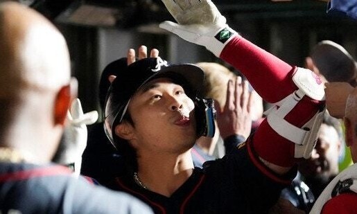 <b>김하성</b>, 1년 2000만달러에 <b>애틀랜타</b> 잔류…내년 FA 다시 노린다