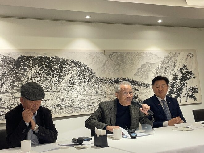 황석영 “내년 제3세계 문인 중심 제1회 칼라 페스티벌 군산서 열 것”