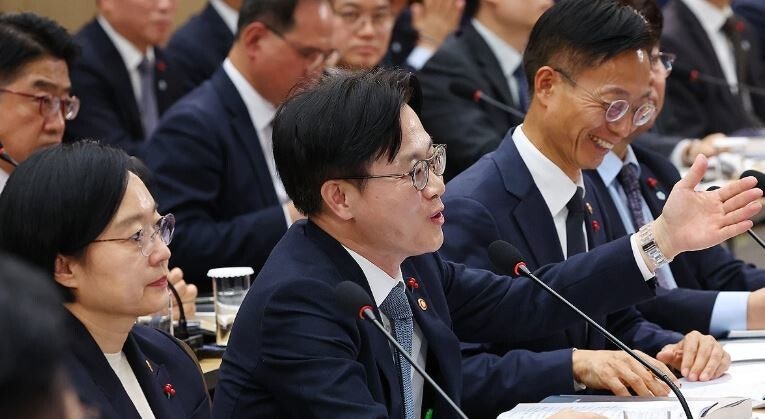 산업장관 “지역투자 집중 ‘5극3  특’ 성장엔진 완성”