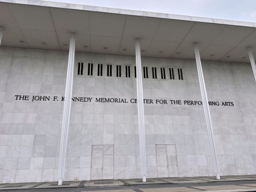 18일(현지시각) 미국 워싱턴디시에 있는 케네디센터의 모습. AP 연합뉴스