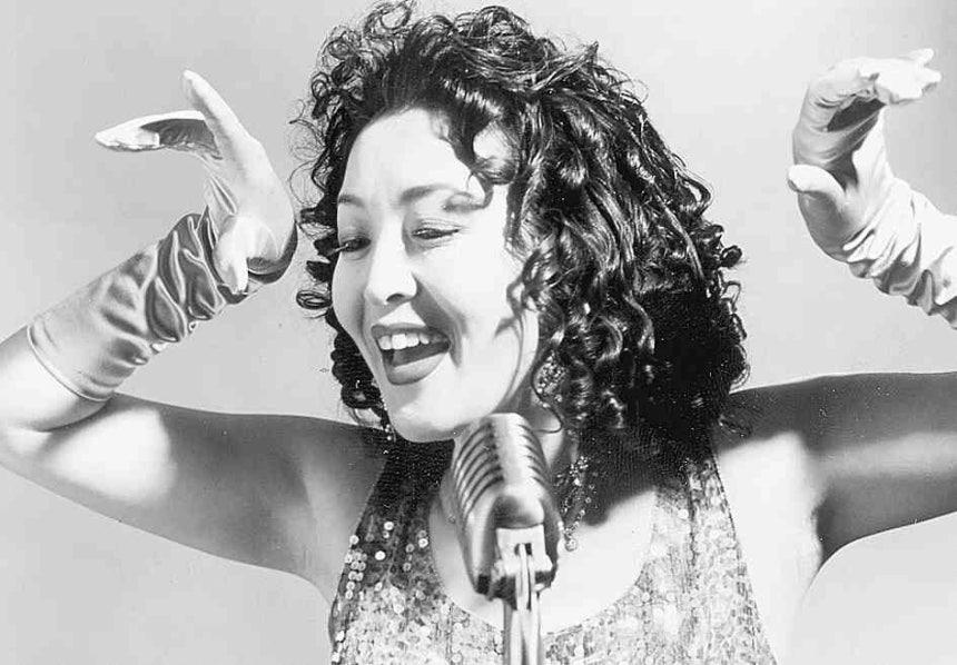 극단 산울림 연극‘딸에게 보내는 편지’에서 열연하는 배우 윤석화.극단 산울림 제공