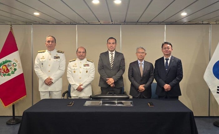 HD현대중, 페루와 ‘잠수함 공동개발’ 계약…“정부 지원 큰 역할”