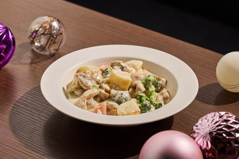 크리스마스에 쉽게 만들어 먹기 좋은‘크림 스튜.염서정 스튜디오 어댑터