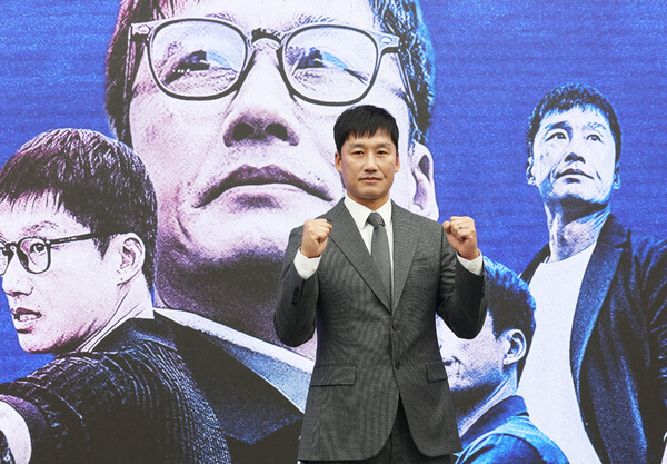 이정효 수원 삼성 감독 취임…“과정과 도전정신이 중요한 축구 하겠다”