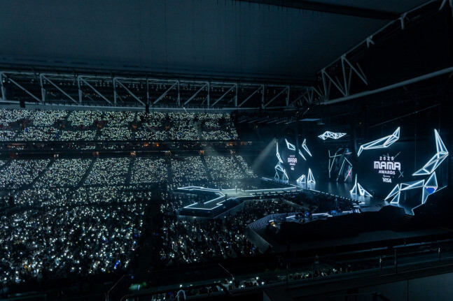 2025년 11월28~29일 홍콩 카이탁 스타디움에서 열린 2025 마마 시상식(Mnet Asian Music Awards). CJ ENM의 마마 시상식은 K팝의 가치와 비전을 제시하며 대한민국 음악산업의 성장과 함