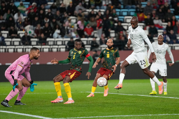 ‘홍명보호 상대’ 남아공, 카메룬에 1-2 패배…아프리카 네이션스컵 16강서 탈락