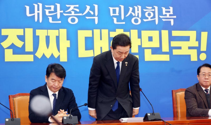 ‘막걸리 선거’ 떠올리게 하는 서울의 ‘공천 비리’ [박찬수 칼럼]