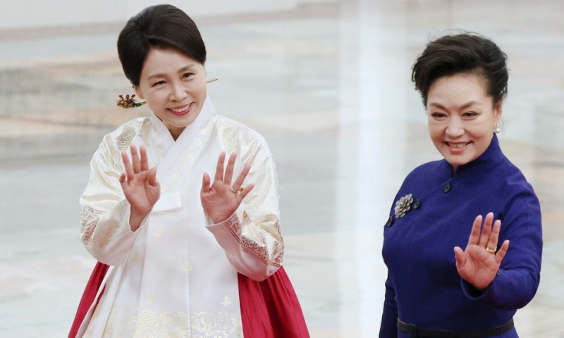 김혜경 여사, 시진핑 부인 펑리위안 만나 “제가 여사님 팬”