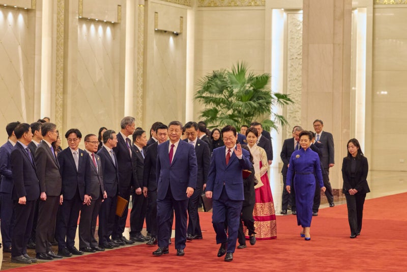 한·중 정상 “한반도 평화 공동 모색”…중, 북핵 입장 표명 없었다