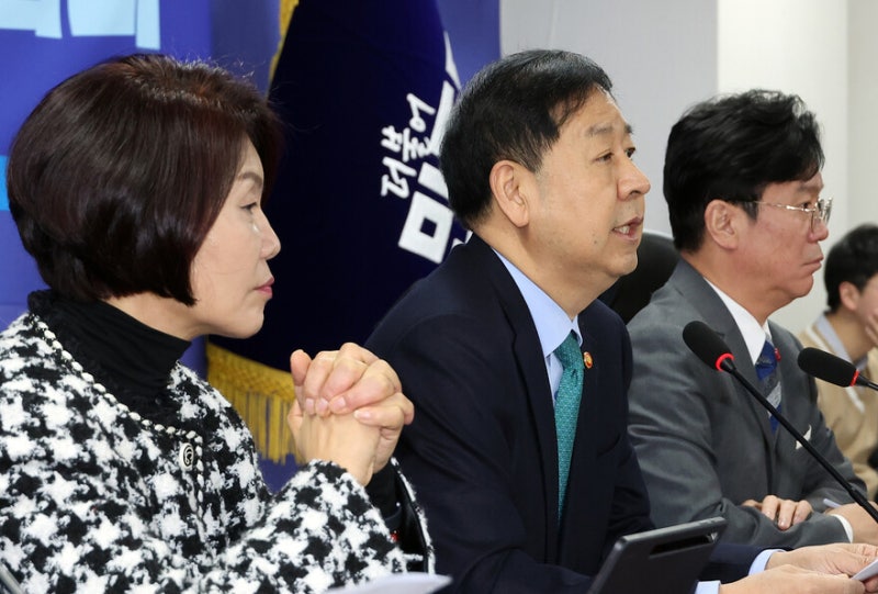 [사설] 비과세·감면 전수조사, 세입기반 확충으로 이어지길