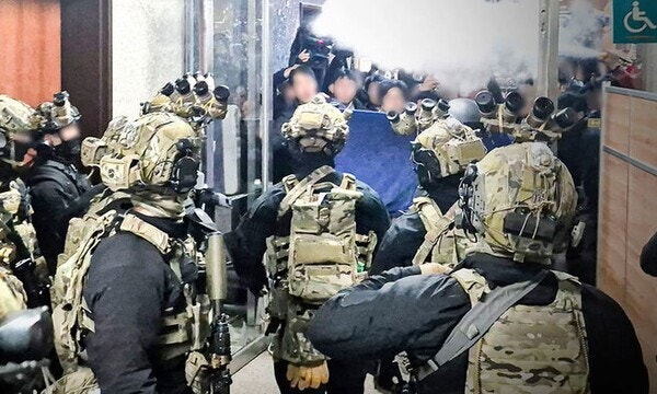 ‘계엄버스’ 탔던 육군소장 4명 ‘정직 3개월’ 중징계