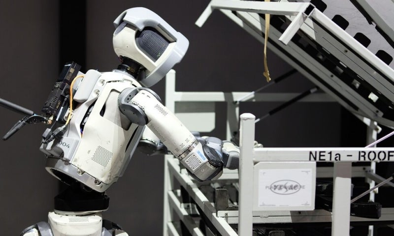 해킹 당한 로봇, 인간을 위협한다면?…‘피지컬 AI 시대’ 공포도 현실화