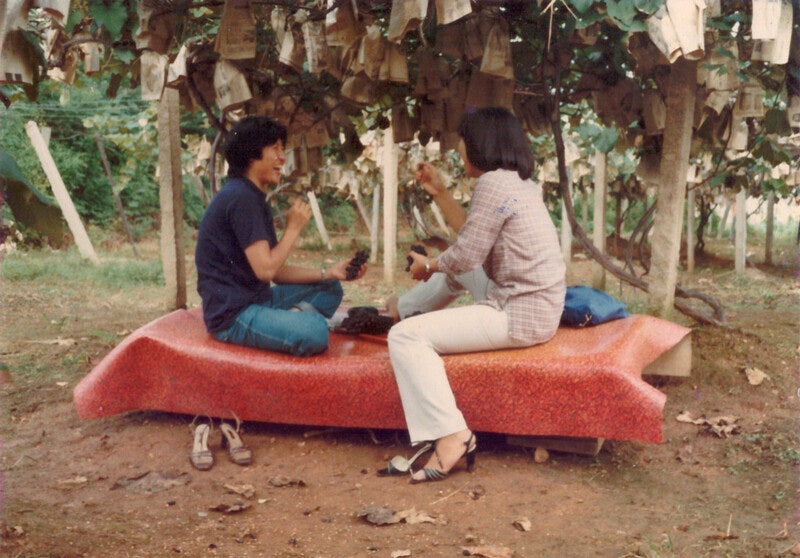 야근, 새벽, 철야…고단한 청춘 채워준 수다와 간식들