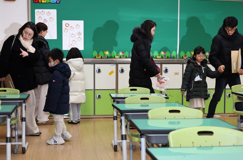 올해 초등 입학생 30만명 아래로…정부 추계 1년 당겨져