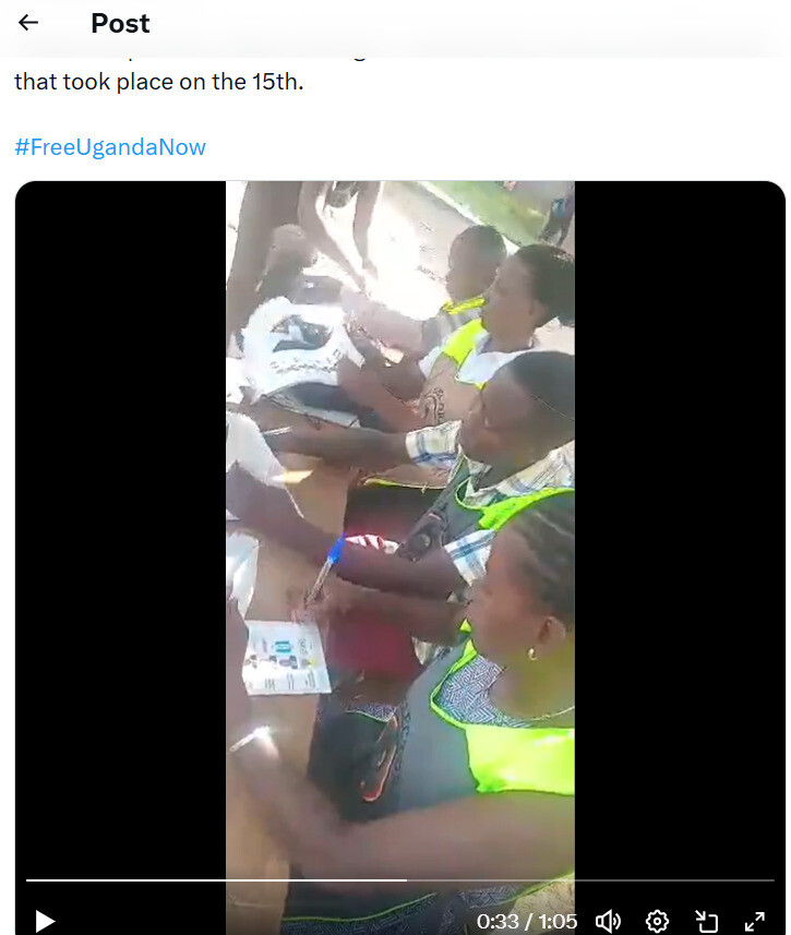 18일 와인 후보자는 엑스(X·옛 트위터)에 영상을 올리고 “우간다 서부의 한 투표소에서 선거관리위원회 관계자들이 모든 투표용지에 무세베니 대통령에게 표를 주는 표시를 하고 있는 모습이 담긴 영상”이라고 소개했다.