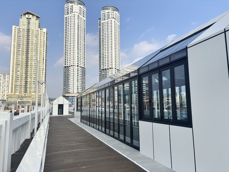 96년 된 울산교 또 변신…이번엔 다리 위에서 즐기는 ‘세계음식’