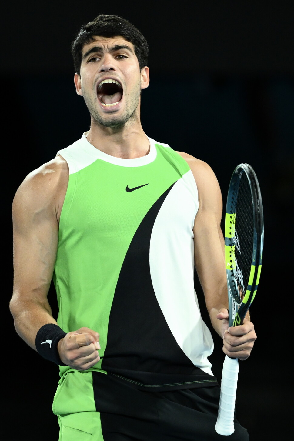 22살 알카라스, 38살 조코비치 꺾고 최연소 커리어 그랜드슬램 달성