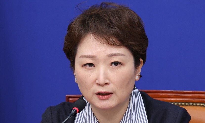 이언주 더불어민주당 최고위원이 지난 4일 서울 여의도 국회에서 열린 최고위원회의에서 발언하고 있다. 연합뉴스