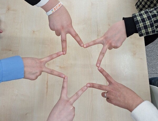 “법조계에도 ‘여성 퀴어’ 존재한다는 걸 알리고 싶어요”