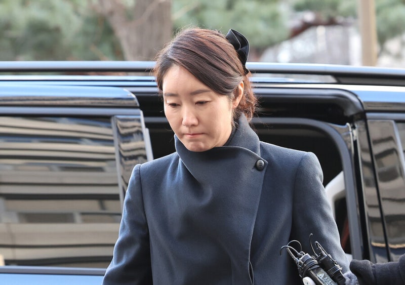 ‘1억 공천헌금’ 강선우·김경 구속영장…뇌물 아닌 배임 적용