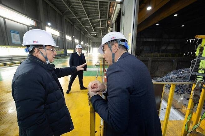 민간이 쓰레기 소각 단가 쥐락펴락, 최대 3배 차이…‘직매립 금지’ 여파