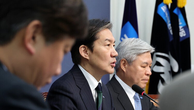 조국 “합당 무산, ‘손가혁’ 부활 느낌…민주당에 제 자리 양보해달라 않겠다”