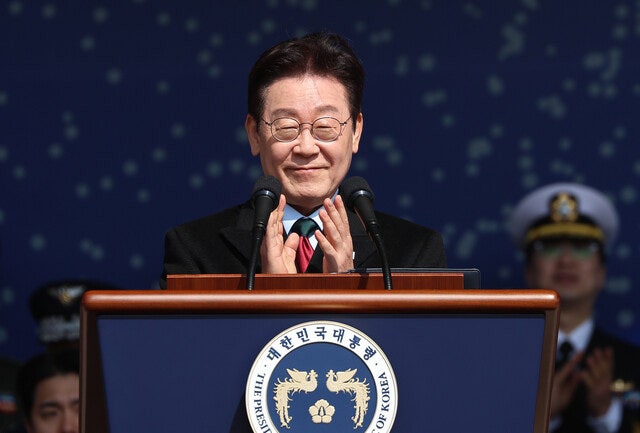 이 대통령, 전재수 이어 박찬대 글 공유…지방선거 앞 ‘명심 띄우기’ 논란