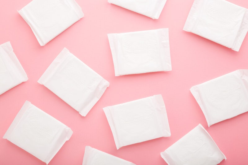 다이소 ‘100원 생리대’ 출시…이 대통령 “너무 비싸” 지적 통했나