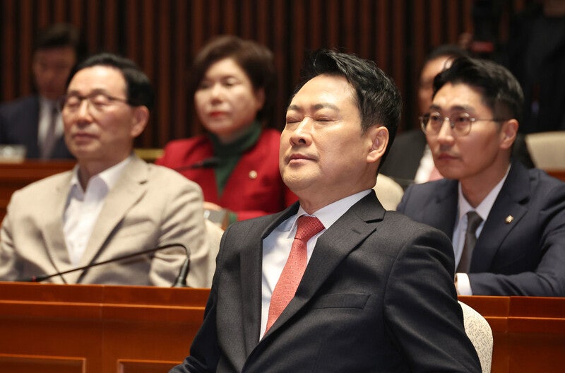 국힘 중진들, “휴면정당” 비판에도 침묵…공천 눈치 ‘복지부동’