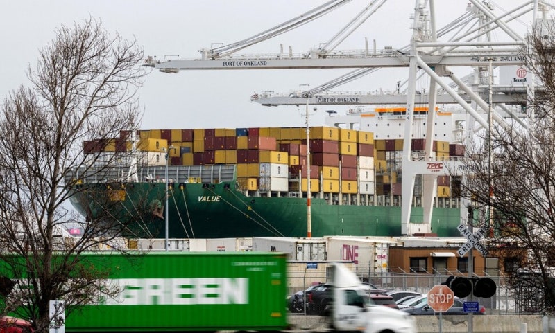 백악관 쪽 “글로벌 관세 10→15%로 올리는 작업 중”