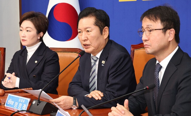 민주, ‘공소취소모임’ 당 공식기구로 개편…국힘 “이재명 지키기 노골화”