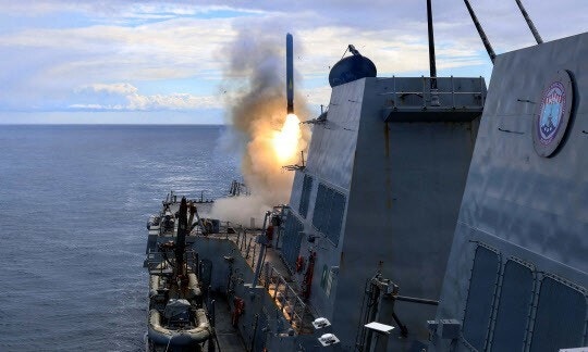 하룻밤 공습에 1조원…트럼프는   “전쟁 영원히” 외치지만