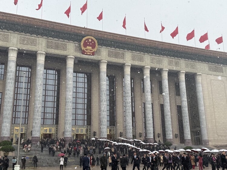 막 오른 중국 양회…미국 겨냥 “어떤 나라도 제멋대로 행동 안 돼”