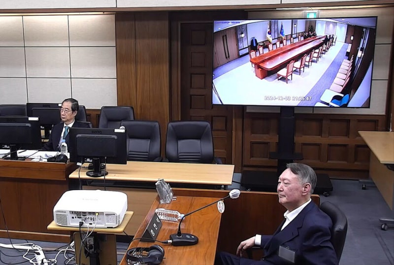 윤석열 쪽, 지귀연 판단 끌어와 “계엄 국무회의도 통치행위”