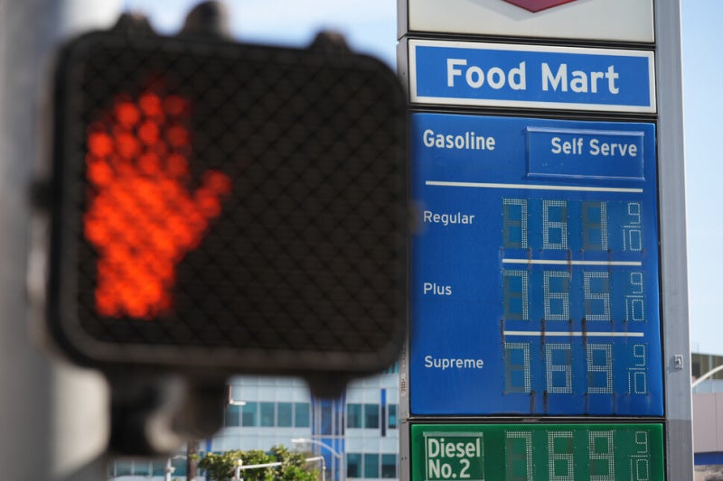이란 ‘에너지 인질’ 작전에…국제유가, 5일새 16% 뛰었다