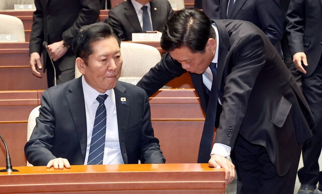 공소취소 거래설 제기 이틀 만에…정청래 “강력 대응”