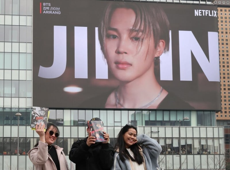 BTS ‘왕의 귀환’…광화문~시청역 1㎞, 공연장으로 바뀐다