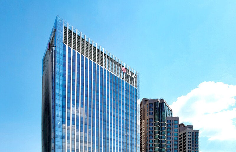 LGU+, 휴대전화 식별값 보안 허점 드러나…전 고객 유심 무상 교체